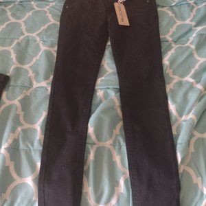 Black skinny jean
